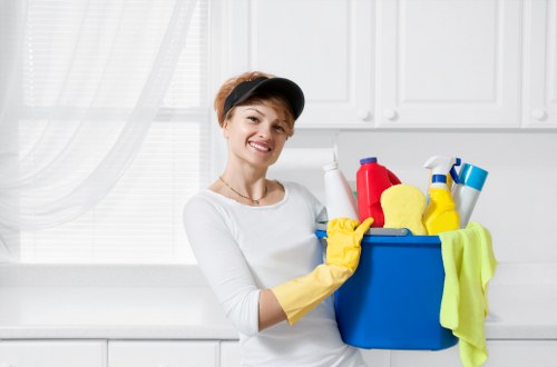Move-in and end of tenancy cleaning support in Finchley