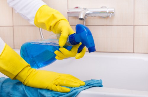 Deep cleaning service in Finchley for kitchens, bathrooms and living spaces